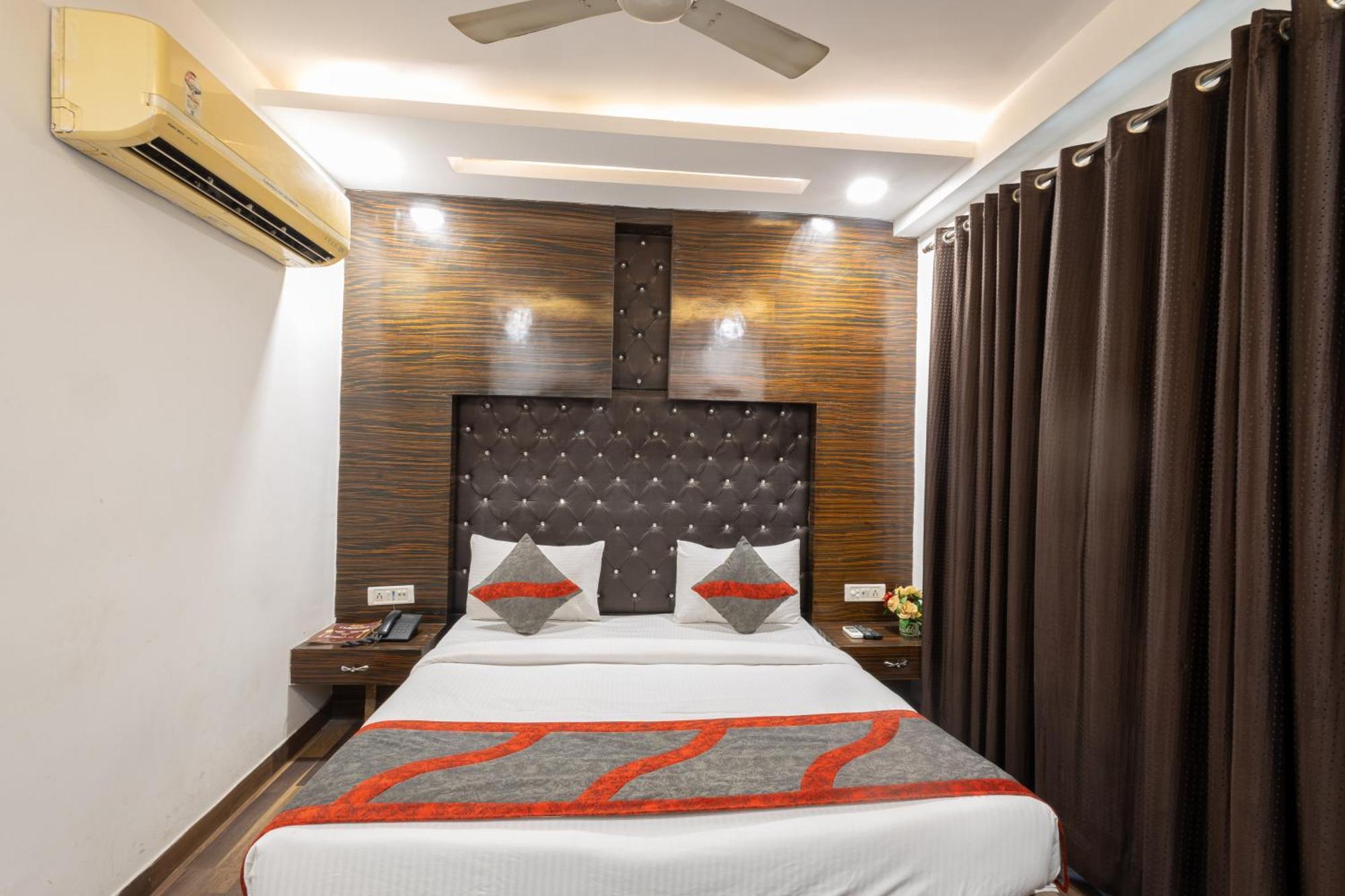 Hotel Gold Souk - Karol Bagh Delhi  Exterior photo