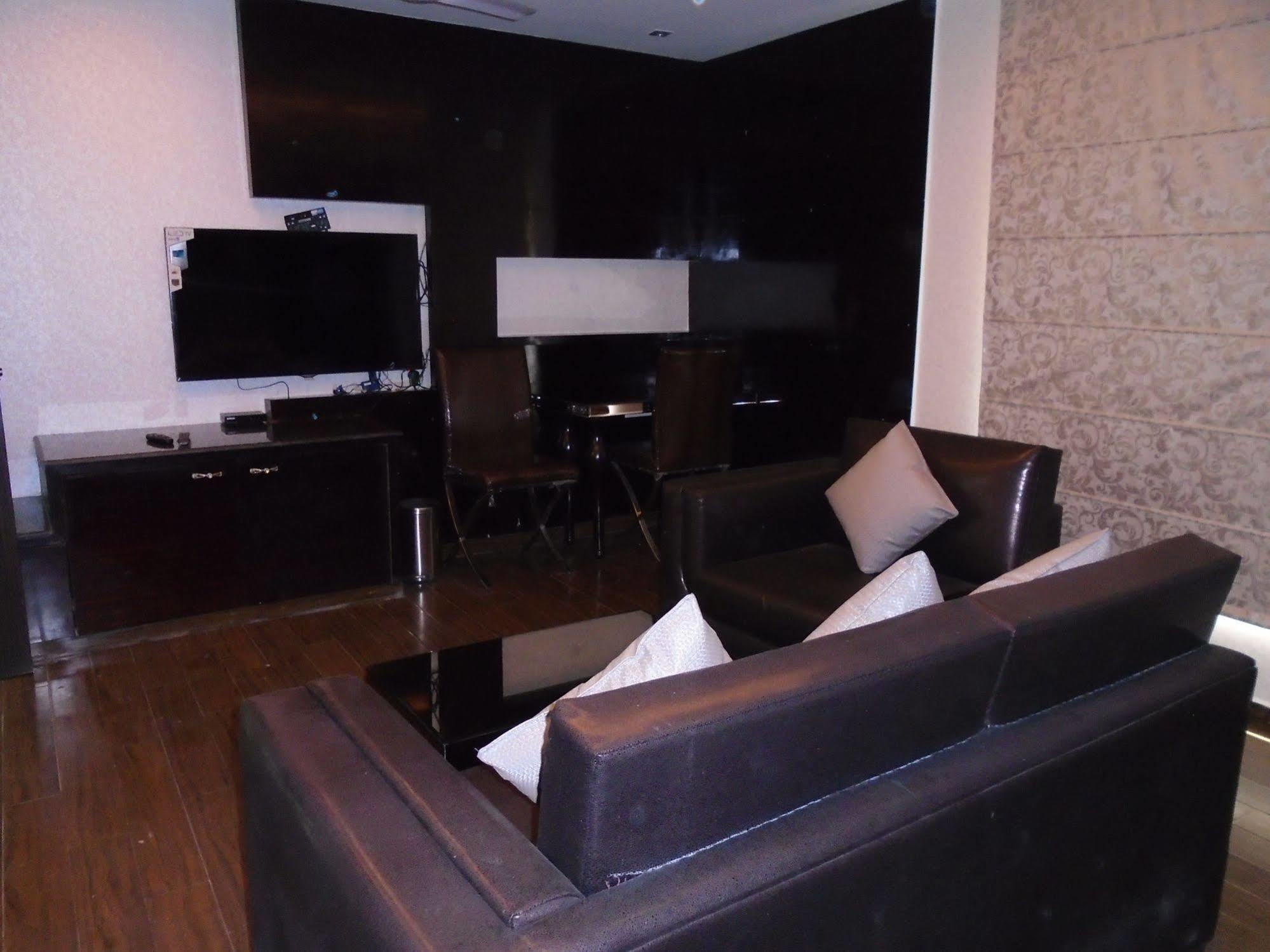 Hotel Gold Souk - Karol Bagh Delhi  Exterior photo